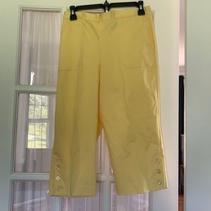 New with tags! Alfred Dunner Capri’s 6P